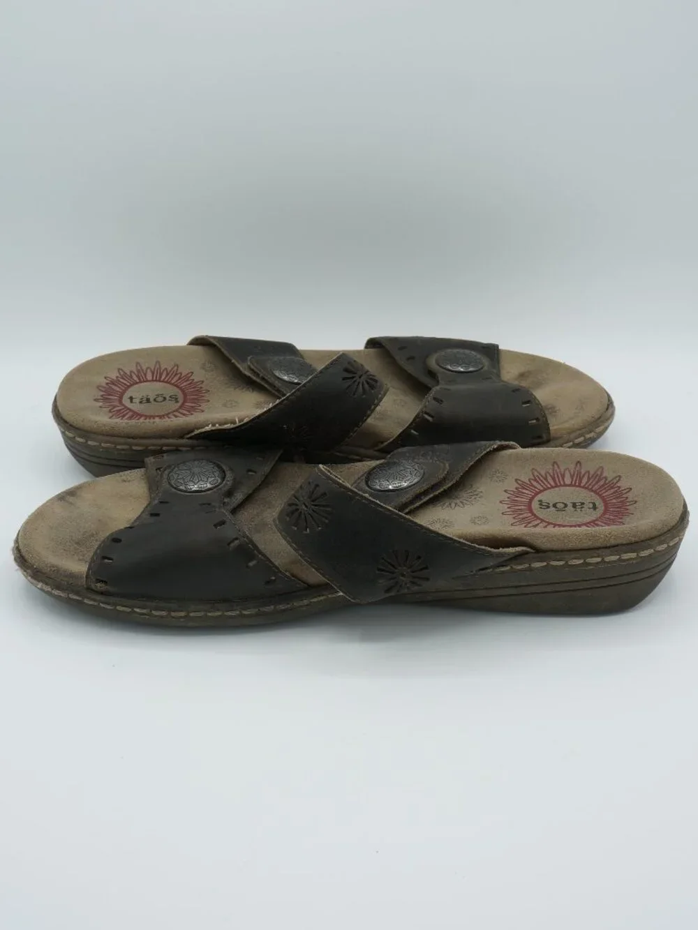 Taos Miracle Brown Leather Adjustable Slide Sandals Women's Size 40 (US 9)